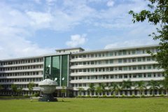 暨南大学