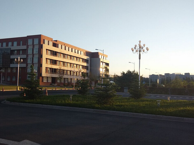 河北建筑工程学院