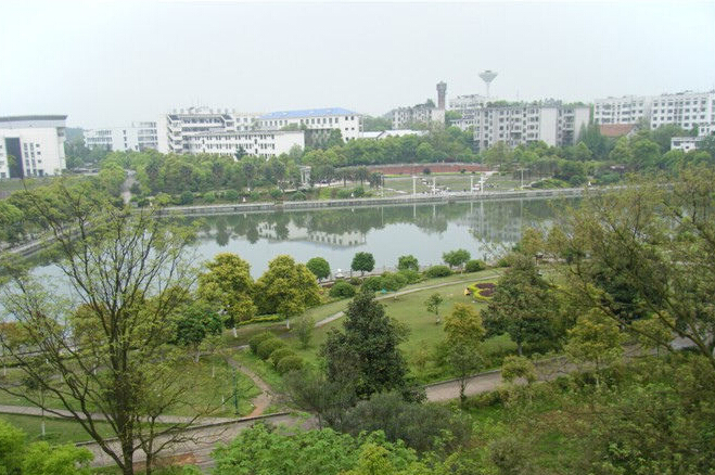 湖南环境生物职业技术学院