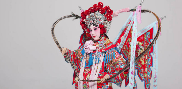 戏曲化妆造型与角色的关系