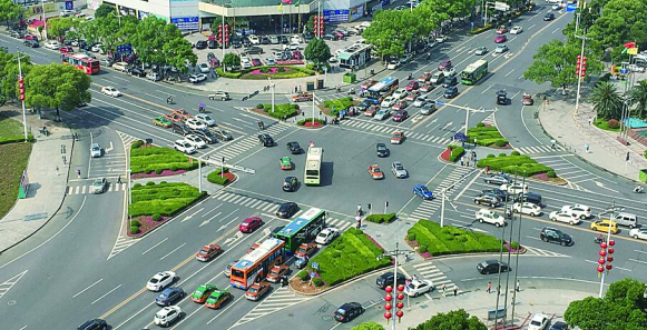 基于变权理论的城市道路交通风险评价