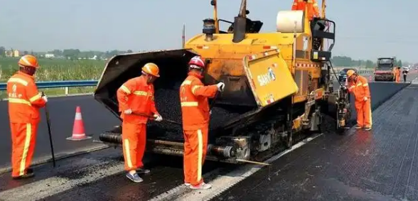 公路工程机械设备的配置与维护分析
