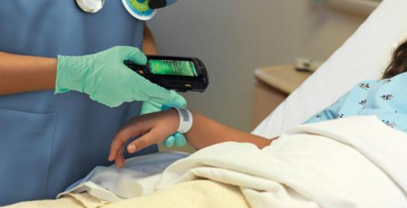 护理信息系统研究热点和新兴趋势的可视化研究