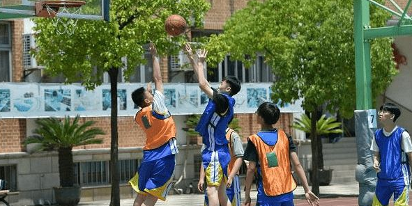 中学体育教学中运动负荷的调整与控制研究